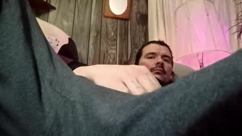 Snapshot of tbaxter95187 chatting on 02-02-26, 01:04 tbaxter95187 online show from 02-02-26, 01:04