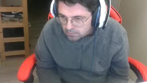 tchecky2 online show from 02-19-25, 03:28