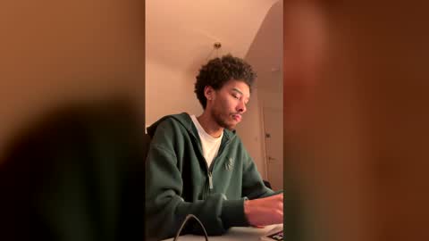 Snapshot of tdr1998 chatting on 02-20-26, 03:01 tdr1998 online show from 02-20-26, 03:01