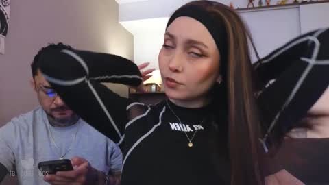 Leo and Luna online show from 10-08-25, 04:15