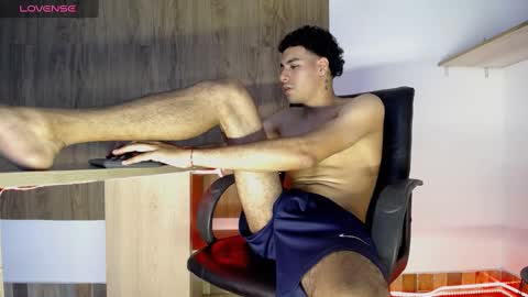 Snapshot of teamporn_18 chatting on 12-27-24, 02:12 Danger online show from 12-27-24, 02:12