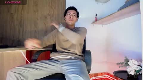 Snapshot of teamporn_18 chatting on 01-07-25, 01:14 Danger online show from 01-07-25, 01:14