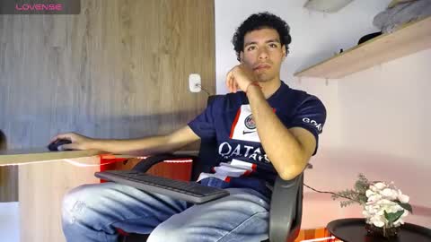 Snapshot of teamporn_18 chatting on 01-11-25, 04:14 Danger online show from 01-11-25, 04:14