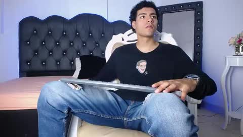 Snapshot of teamporn_18 chatting on 02-20-25, 07:30 Danger online show from 02-20-25, 07:30