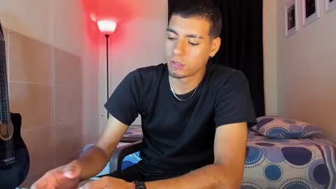 Snapshot of teamporn_18 chatting on 10-18-25, 05:43 Danger online show from 10-18-25, 05:43