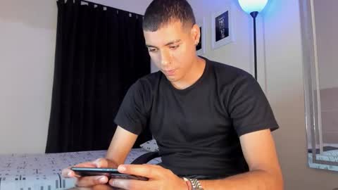 Snapshot of teamporn_18 chatting on 10-30-25, 07:36 Danger online show from 10-30-25, 07:36