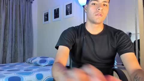 Snapshot of teamporn_18 chatting on 11-19-25, 01:49 Danger online show from 11-19-25, 01:49