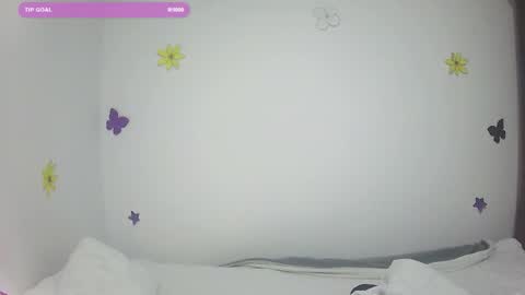 Snapshot of teaonix chatting on 12-20-25, 10:44 teaonix online show from 12-20-25, 10:44