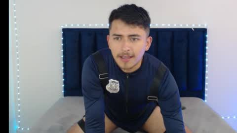 teban_28 online show from 11-26-25, 07:37
