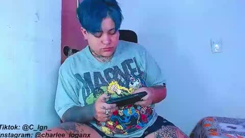 Charlee He online show from 12-31-24, 04:38