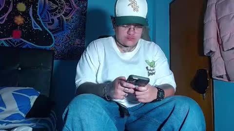 Charlee He online show from 03-04-26, 12:49