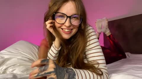 Mary     X TechnoElfff  INST    fansly kissmary online show from 04-11-26, 07:29