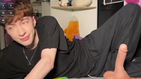 Snapshot of technoracer chatting on 06-29-26, 06:19 Alice online show from 06-29-26, 06:19