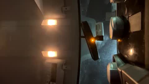 Snapshot of teejm chatting on 02-12-25, 01:52 Twizzler online show from 02-12-25, 01:52