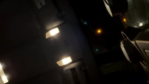 Snapshot of teejm chatting on 10-23-25, 02:22 Twizzler online show from 10-23-25, 02:22