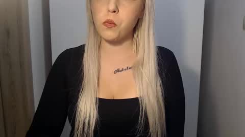 Teeyara  online show from 02-01-26, 03:32