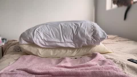 Amy No penetration Virgiin giirl online show from 11-10-25, 01:54