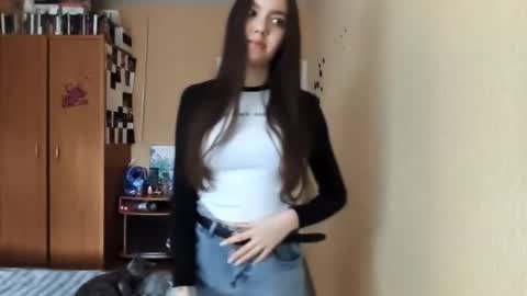 Kimi online show from 12-02-25, 11:15