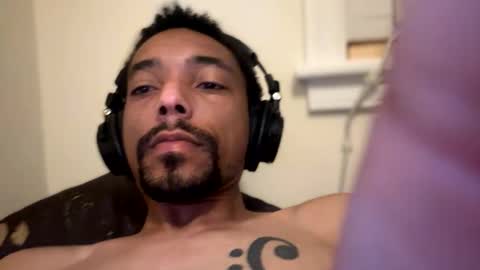 Snapshot of telecasted93 chatting on 12-05-24, 05:26 telecasted93 online show from 12-05-24, 05:26