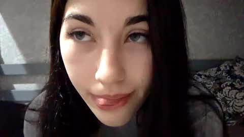 Alice online show from 12-04-25, 05:17