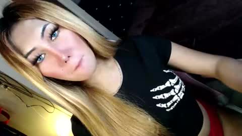 Snapshot of temptationoflust chatting on 09-27-25, 05:01 Im Dianna DONT FORGET TO FOLLOW ME   online show from 09-27-25, 05:01
