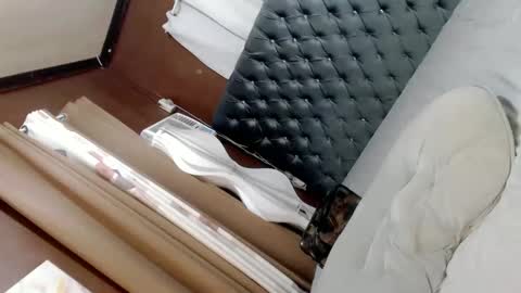 Snapshot of temptationofsex chatting on 12-03-24, 10:40 EVA GLASSCOTT online show from 12-03-24, 10:40