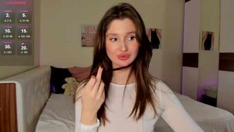 Sexy girl Li online show from 12-04-24, 05:33