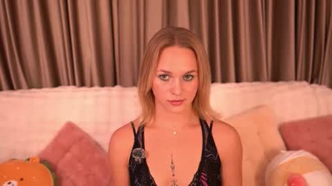 Ellis online show from 11-27-25, 06:21