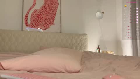 tenderiris online show from 09-23-25, 01:30