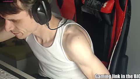 Snapshot of teninchty chatting on 12-13-24, 04:33 Ty online show from 12-13-24, 04:33