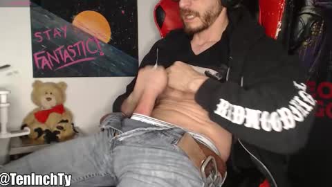 Ty online show from 11-26-25, 10:00