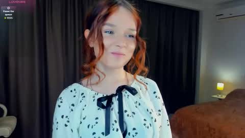 Emily online show from 10-26-25, 04:24