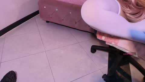 Terra Elowen online show from 11-09-25, 11:41