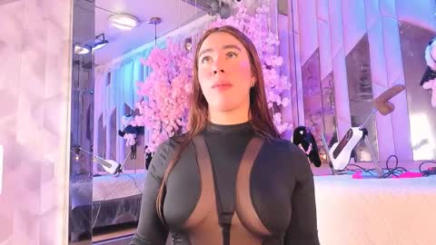  TESSA COOPER1  online show from 11-06-25, 11:26