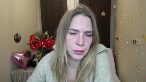 Snapshot of tessadaybreak chatting on 02-15-25, 05:07 tessadaybreak online show from 02-15-25, 05:07