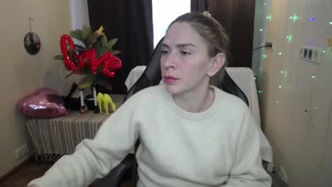 Snapshot of tessadaybreak chatting on 02-18-25, 10:27 tessadaybreak online show from 02-18-25, 10:27