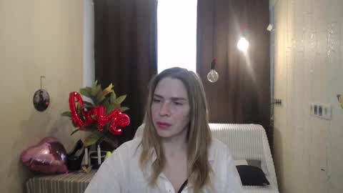 Snapshot of tessadaybreak chatting on 02-21-25, 10:50 tessadaybreak online show from 02-21-25, 10:50