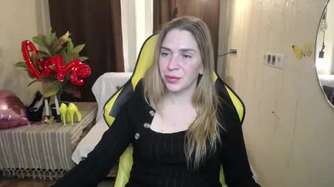 Snapshot of tessadaybreak chatting on 02-22-25, 05:02 tessadaybreak online show from 02-22-25, 05:02