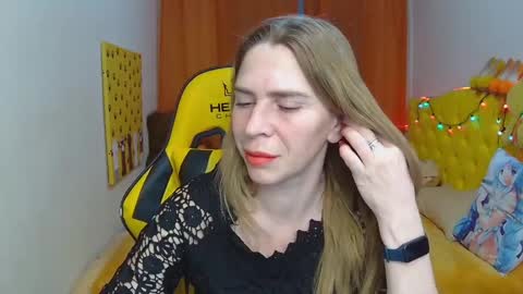 Snapshot of tessadaybreak chatting on 03-01-25, 02:34 tessadaybreak online show from 03-01-25, 02:34