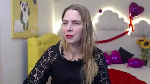 Snapshot of tessadaybreak chatting on 03-03-25, 03:31 tessadaybreak online show from 03-03-25, 03:31