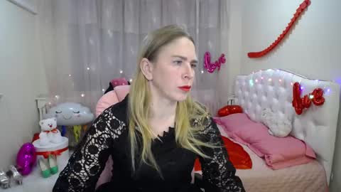 Snapshot of tessadaybreak chatting on 03-05-25, 01:50 tessadaybreak online show from 03-05-25, 01:50