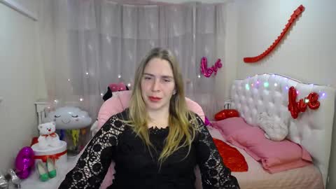 Snapshot of tessadaybreak chatting on 03-05-25, 05:50 tessadaybreak online show from 03-05-25, 05:50