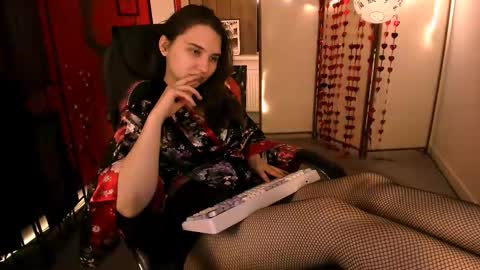 Tessa online show from 02-18-26, 05:25