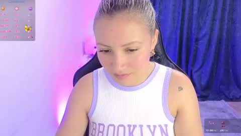 Snapshot of tessawhisnton chatting on 01-09-25, 02:40 Tessy online show from 01-09-25, 02:40