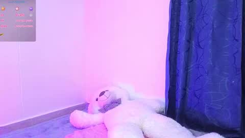 Snapshot of tessawhisnton chatting on 01-28-25, 04:19 Tessy online show from 01-28-25, 04:19