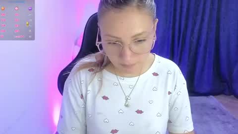 Snapshot of tessawhisnton chatting on 02-04-25, 05:55 Tessy online show from 02-04-25, 05:55