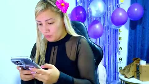Snapshot of tessawhisnton chatting on 09-24-25, 04:21 Tessy online show from 09-24-25, 04:21