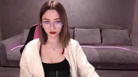 Tessa online show from 12-02-25, 10:53