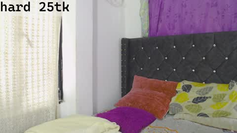 Snapshot of tessayleo_13 chatting on 02-02-25, 03:49 tessa y leo online show from 02-02-25, 03:49