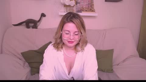 TESSA online show from 12-26-24, 07:03